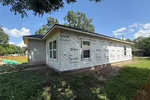 2310 Fitz Lee St, Waller, TX 77484 - Photo 17