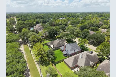 4015 Lime Creek Drive, Katy, TX 77450 - Photo 21