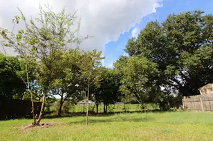 4904 Ripple Creek Dr, Baytown, TX 77521 - Photo 13