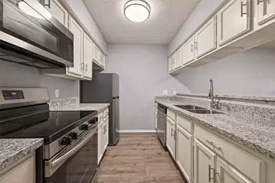 7313 Gulf Freeway #904, Houston, TX 77017 - Photo 15