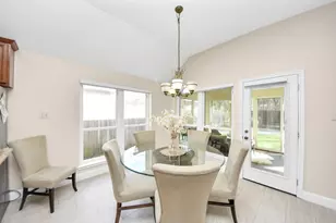 15511 Seminole Canyon Dr, Sugar Land, TX 77498 - Photo 9