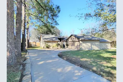 606 Golfview Drive, Richmond, TX 77469 - Photo 1