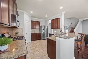 2406 Scarlet View Ln, Fresno, TX 77545 - Photo 5