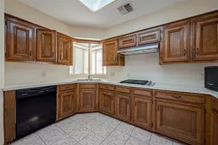 14818 La Rana Dr, Houston, TX 77083 - Photo 17