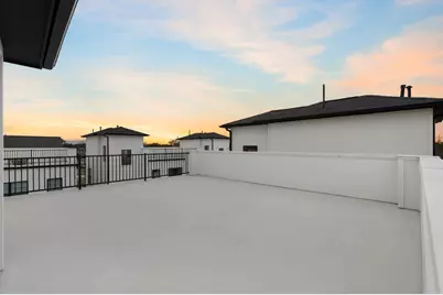 8708 Ojeman Villas Drive, Houston, TX 77055 - Photo 43