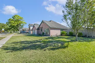 2533 Potomac Dr, League City, TX 77573 - Photo 1