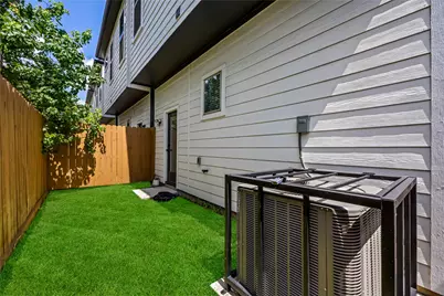 1508 Ryon Street #B, Houston, TX 77009 - Photo 25