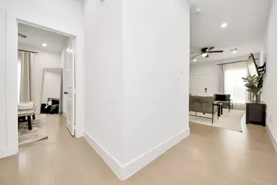 5774 Heron Drive #B, Houston, TX 77033 - Photo 19