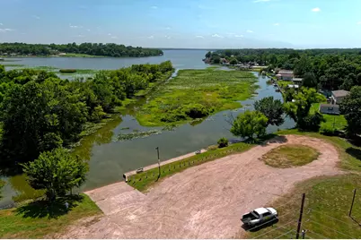 11552 Persimmon Street, Willis, TX 77318 - Photo 43