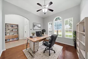 4207 Canterbury Park Ln, Pearland, TX 77584 - Photo 5