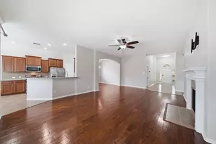 4207 Canterbury Park Ln, Pearland, TX 77584 - Photo 9