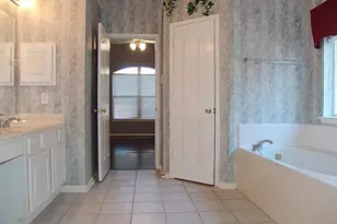 3127 Edgewood Dr, Pearland, TX 77584 - Photo 9