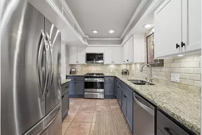 818 Sul Ross Street, Houston, TX 77006 - Photo 11