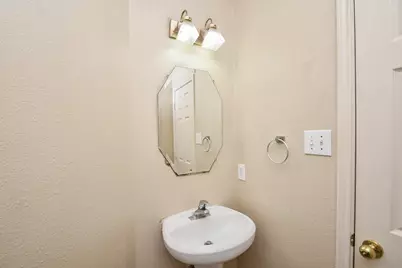 15114 Snow Hill Court, Sugar Land, TX 77498 - Photo 17