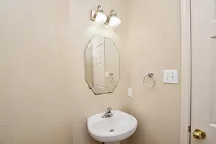 15114 Snow Hill Ct, Sugar Land, TX 77498 - Photo 17