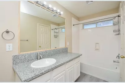 15114 Snow Hill Court, Sugar Land, TX 77498 - Photo 25