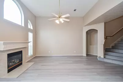 15114 Snow Hill Court, Sugar Land, TX 77498 - Photo 11