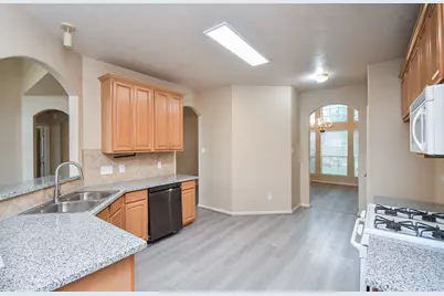 15114 Snow Hill Court, Sugar Land, TX 77498 - Photo 7