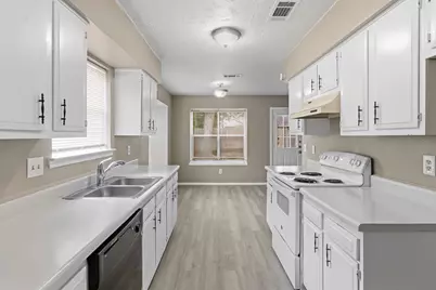 4550 Chestergate Drive, Spring, TX 77373 - Photo 9