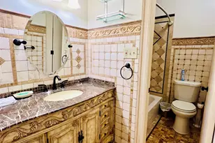 2100 Tanglewilde St, Houston, TX 77063 - Photo 13