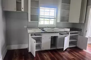 613 S Harrison Ln, Wharton, TX 77488 - Photo 7