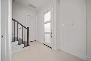4527 Davenport St, Houston, TX 77051 - Photo 3