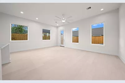 4527 Davenport Street, Houston, TX 77051 - Photo 9