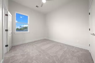 4527 Davenport St, Houston, TX 77051 - Photo 13