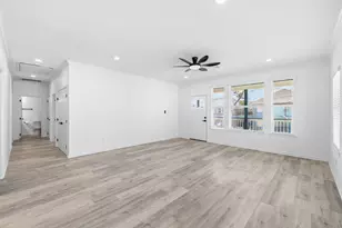 226 S Y St, La Porte, TX 77571 - Photo 13