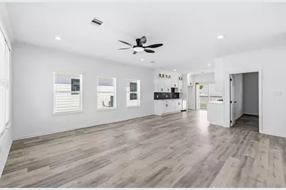 226 S Y Street, La Porte, TX 77571 - Photo 11