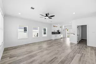 226 S Y St, La Porte, TX 77571 - Photo 11