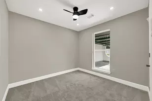 11923 Shady Meadow St, Houston, TX 77039 - Photo 17