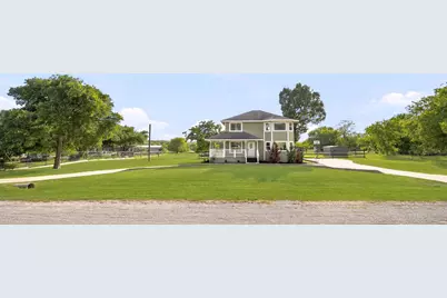 133 Meadow View Boulevard, Del Valle, TX 78617 - Photo 5