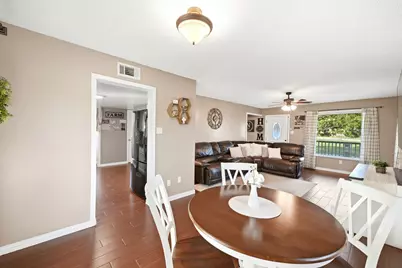 133 Meadow View Boulevard, Del Valle, TX 78617 - Photo 11
