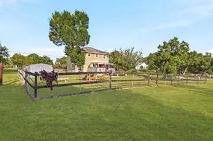 133 Meadow View Blvd, Del Valle, TX 78617 - Photo 37