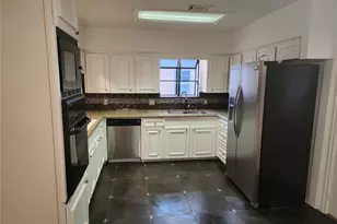 8403 Mullins Dr, Houston, TX 77096 - Photo 15