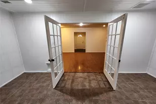 8403 Mullins Dr, Houston, TX 77096 - Photo 9