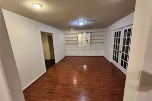 8403 Mullins Dr, Houston, TX 77096 - Photo 3