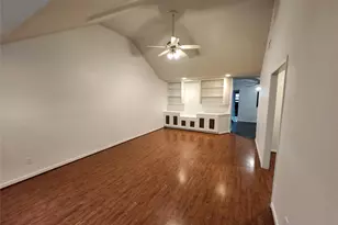 8403 Mullins Dr, Houston, TX 77096 - Photo 3