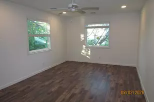 1806 Jack Johnson Blvd, Galveston, TX 77550 - Photo 9