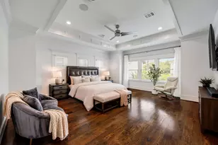1031 E 7th 1/2 St, Houston, TX 77009 - Photo 13