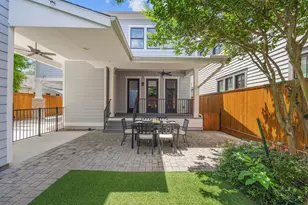 1031 E 7th 1/2 St, Houston, TX 77009 - Photo 27
