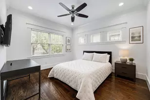 1031 E 7th 1/2 St, Houston, TX 77009 - Photo 19