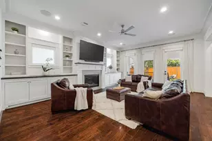 1031 E 7th 1/2 St, Houston, TX 77009 - Photo 5