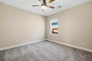 712 Duncan Ave, Cleveland, TX 77327 - Photo 23