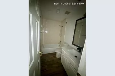 12211 Bringate Court, Houston, TX 77066 - Photo 9