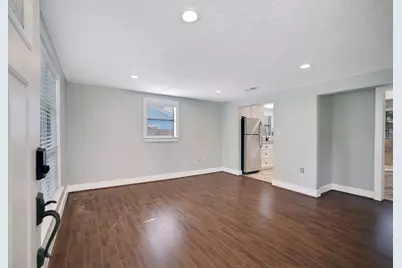 202 Fannin Street, Tomball, TX 77375 - Photo 11