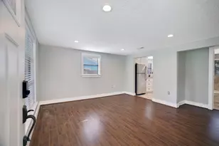 202 Fannin St, Tomball, TX 77375 - Photo 11