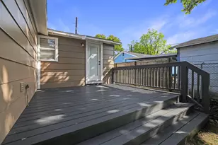 202 Fannin St, Tomball, TX 77375 - Photo 25