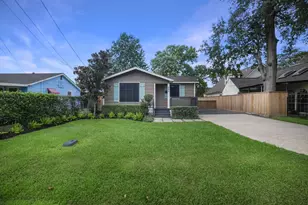 202 Fannin St, Tomball, TX 77375 - Photo 3